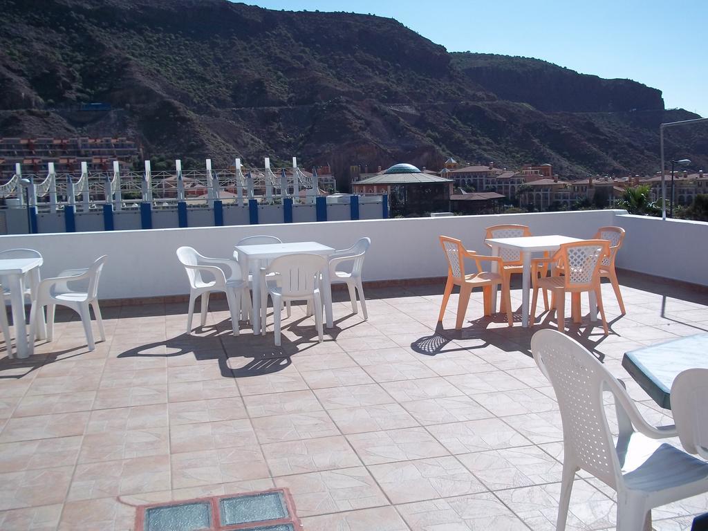 Pension Eva Puerto De Mogan Exterior photo