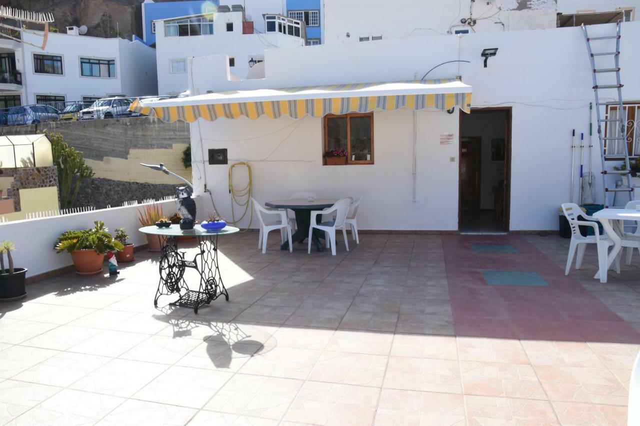 Pension Eva Puerto De Mogan Exterior photo